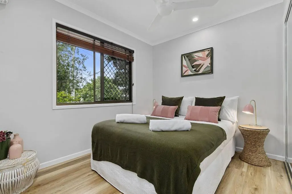Yarabin - Luxury Home With Ocean Views Point Lookout Australia